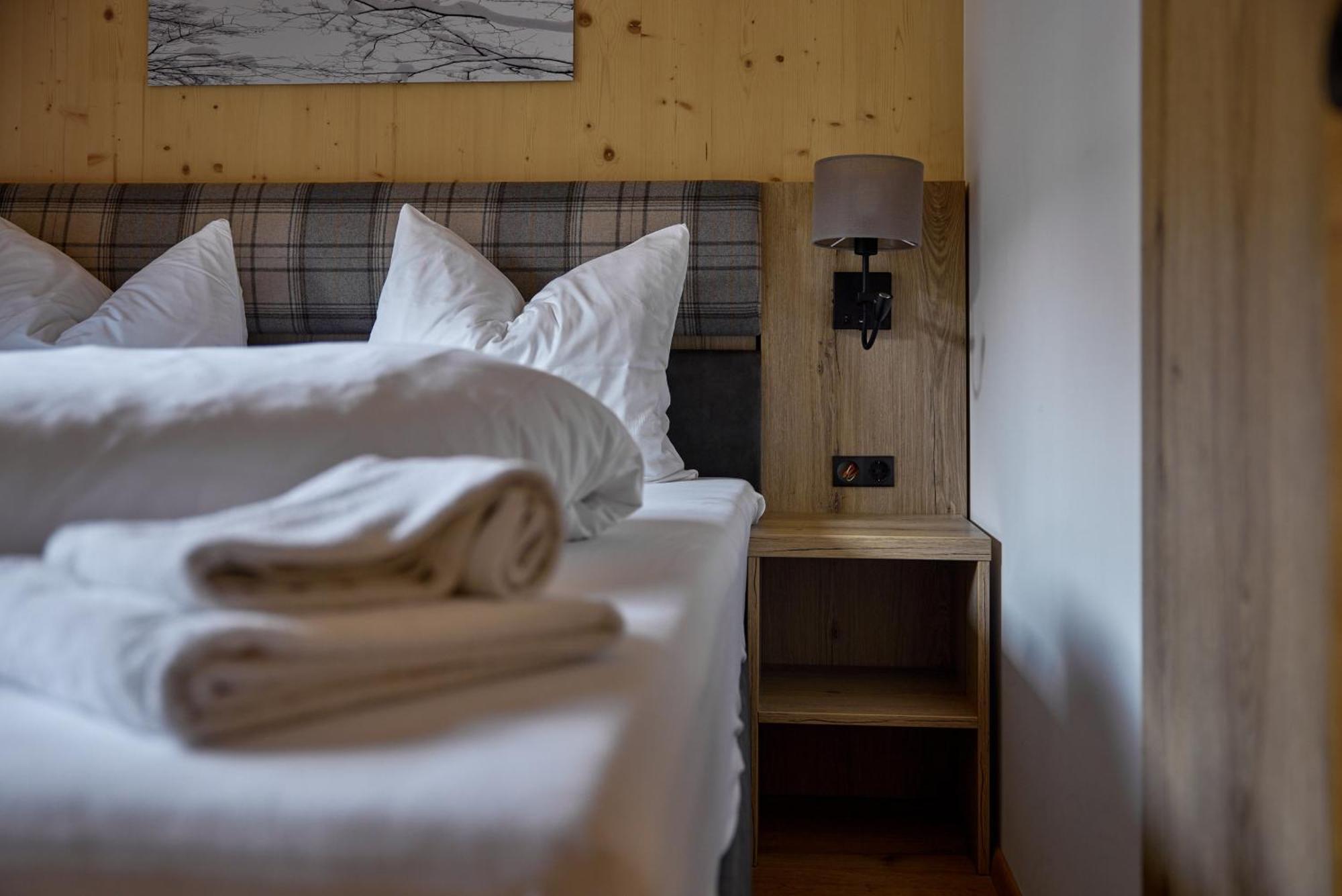 Alm-lodges Montafon By Pferd Auf Wolke